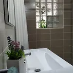 Casa Da Tia Dulce Feriehus *