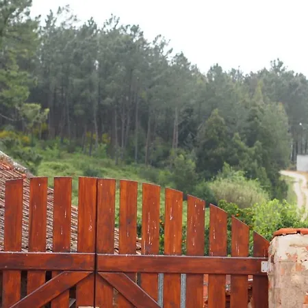 Casa Da Tia Dulce Сasa de vacaciones *